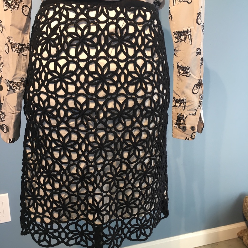 Anthropologie Postcard black lace skirt SZ 2